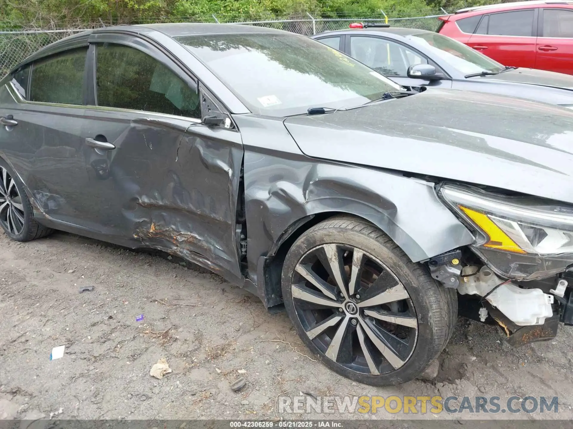 6 Photograph of a damaged car 1N4BL4CV0KC183633 NISSAN ALTIMA 2019