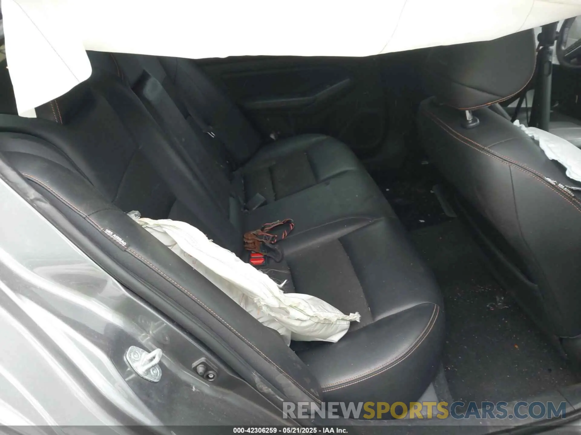 8 Photograph of a damaged car 1N4BL4CV0KC183633 NISSAN ALTIMA 2019