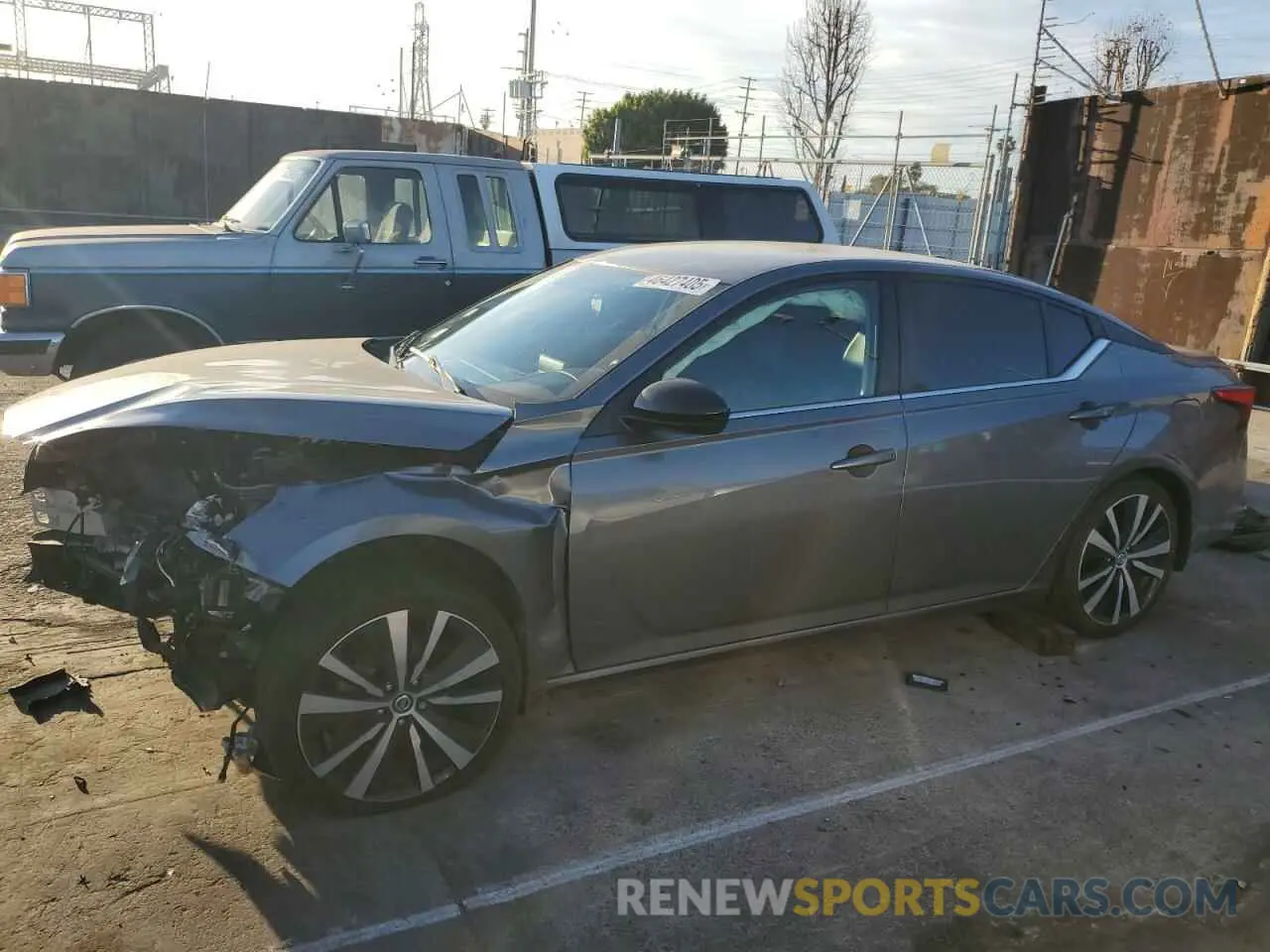 1 Photograph of a damaged car 1N4BL4CV0KC186256 NISSAN ALTIMA 2019