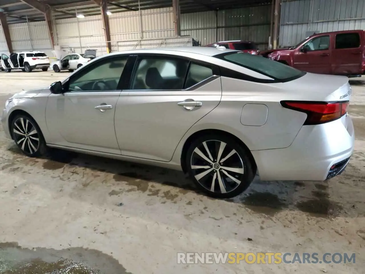 2 Photograph of a damaged car 1N4BL4CV0KC197015 NISSAN ALTIMA 2019