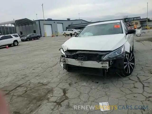 11 Photograph of a damaged car 1N4BL4CV0KC206702 NISSAN ALTIMA 2019