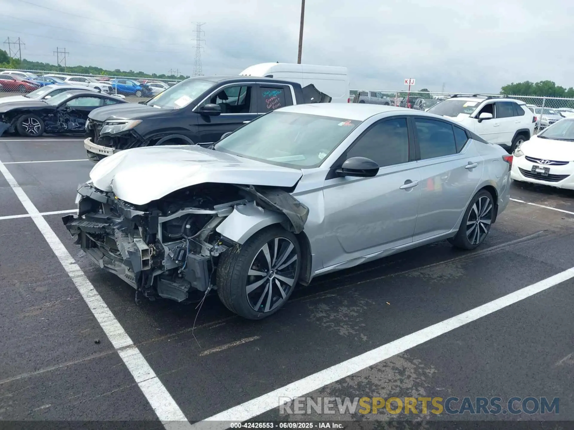 2 Photograph of a damaged car 1N4BL4CV0KC210037 NISSAN ALTIMA 2019