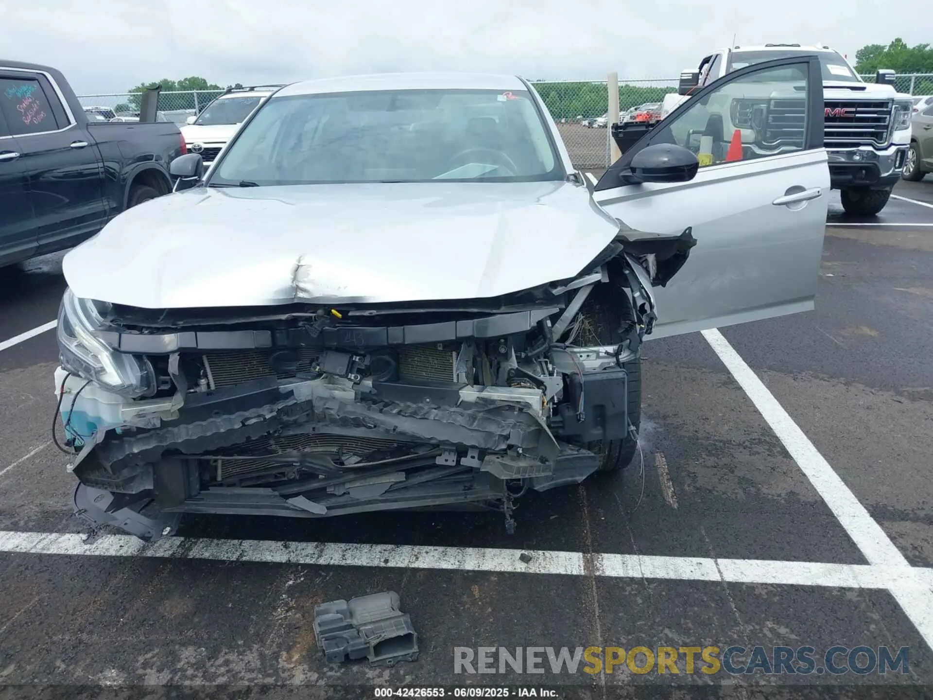 6 Photograph of a damaged car 1N4BL4CV0KC210037 NISSAN ALTIMA 2019