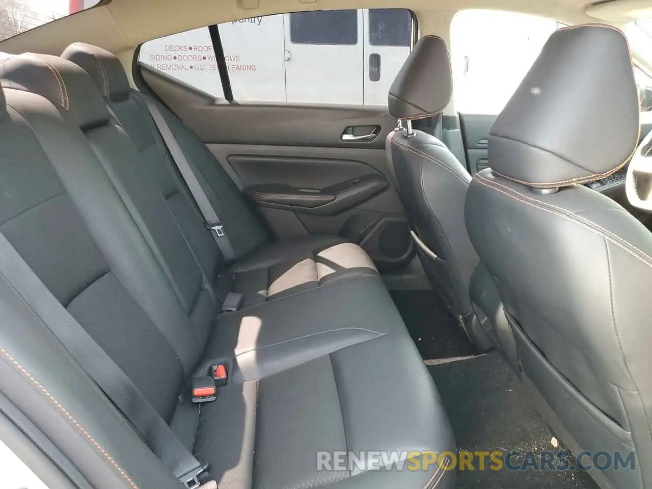 10 Photograph of a damaged car 1N4BL4CV0KC215030 NISSAN ALTIMA 2019