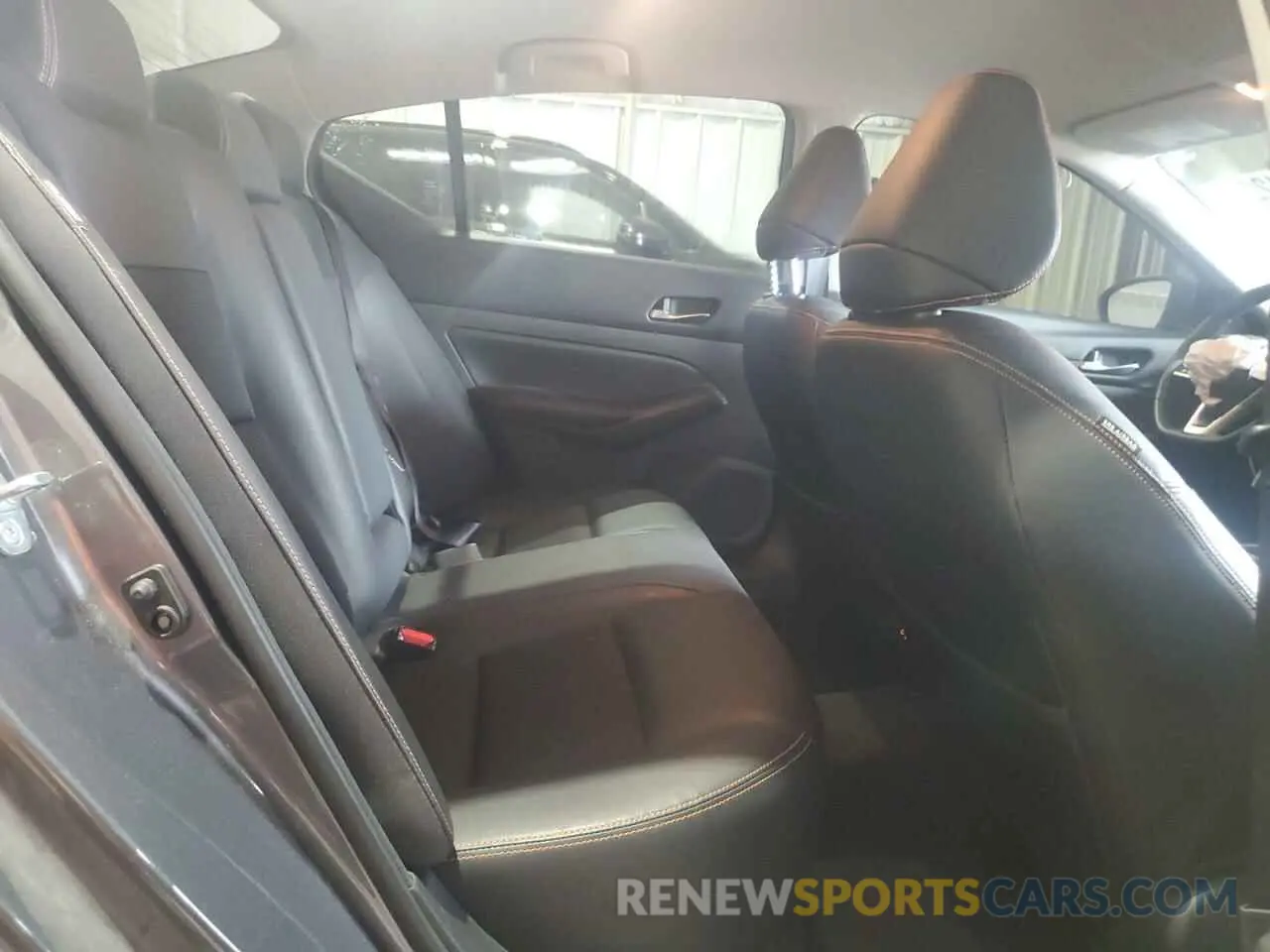 10 Photograph of a damaged car 1N4BL4CV0KN300230 NISSAN ALTIMA 2019