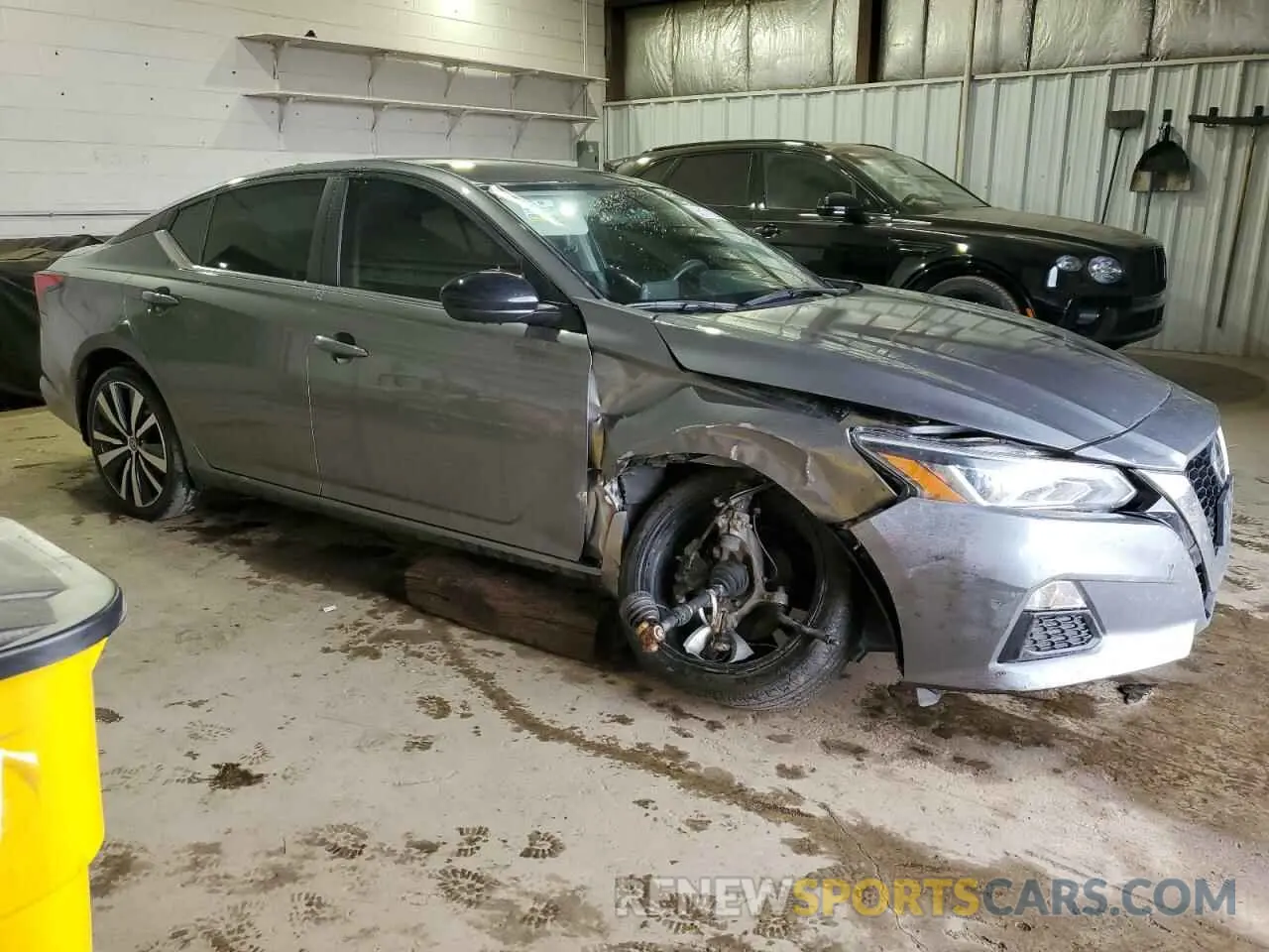 4 Photograph of a damaged car 1N4BL4CV0KN300230 NISSAN ALTIMA 2019