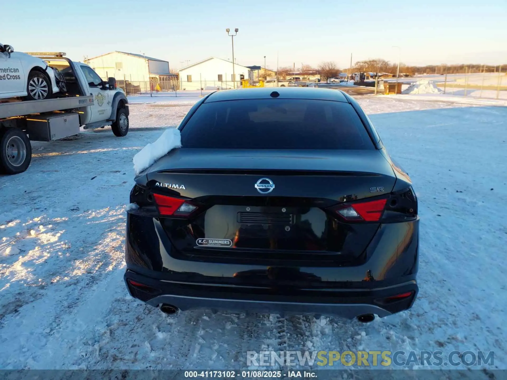 17 Photograph of a damaged car 1N4BL4CV0KN320400 NISSAN ALTIMA 2019