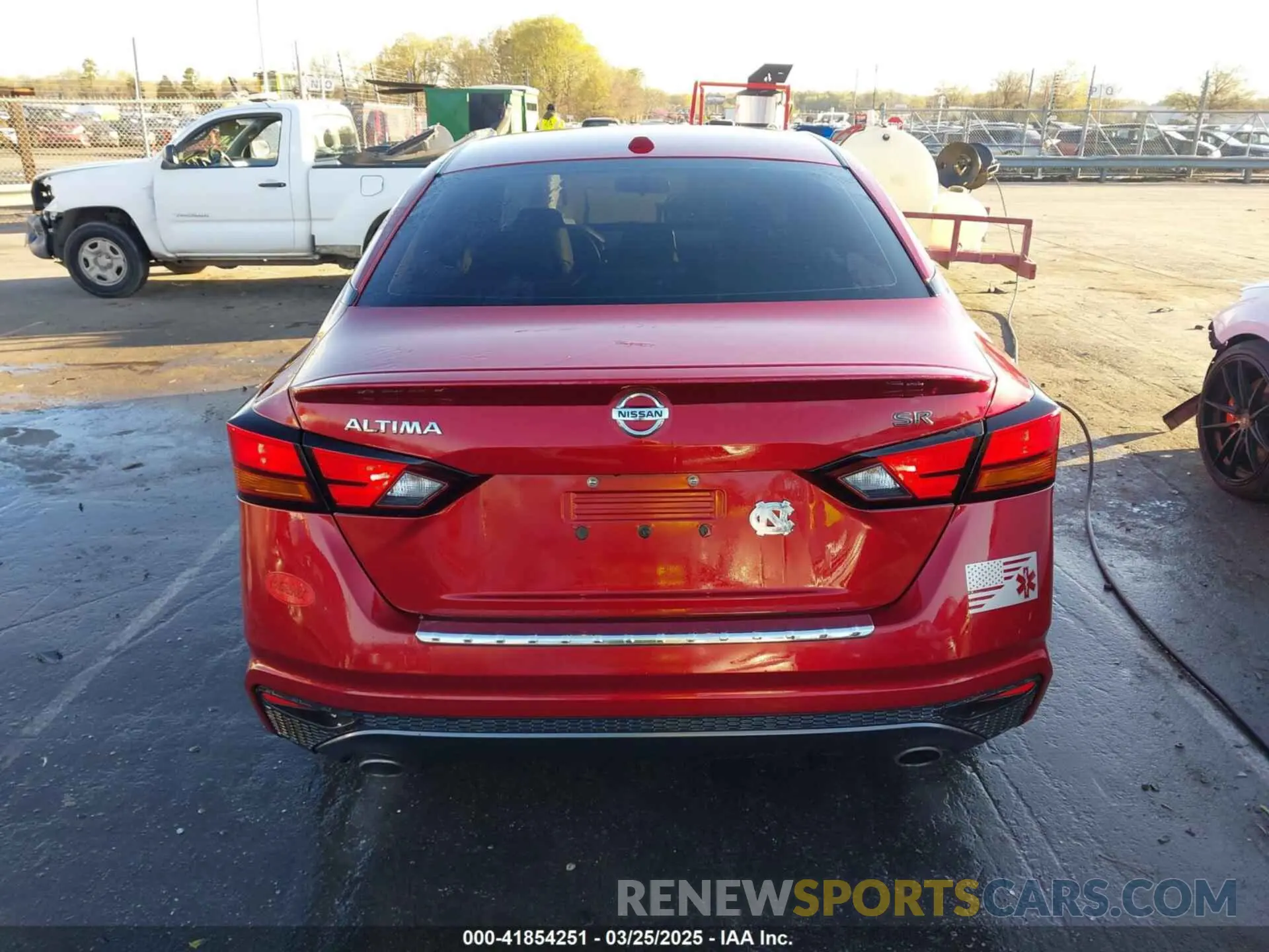 16 Photograph of a damaged car 1N4BL4CV1KC151953 NISSAN ALTIMA 2019