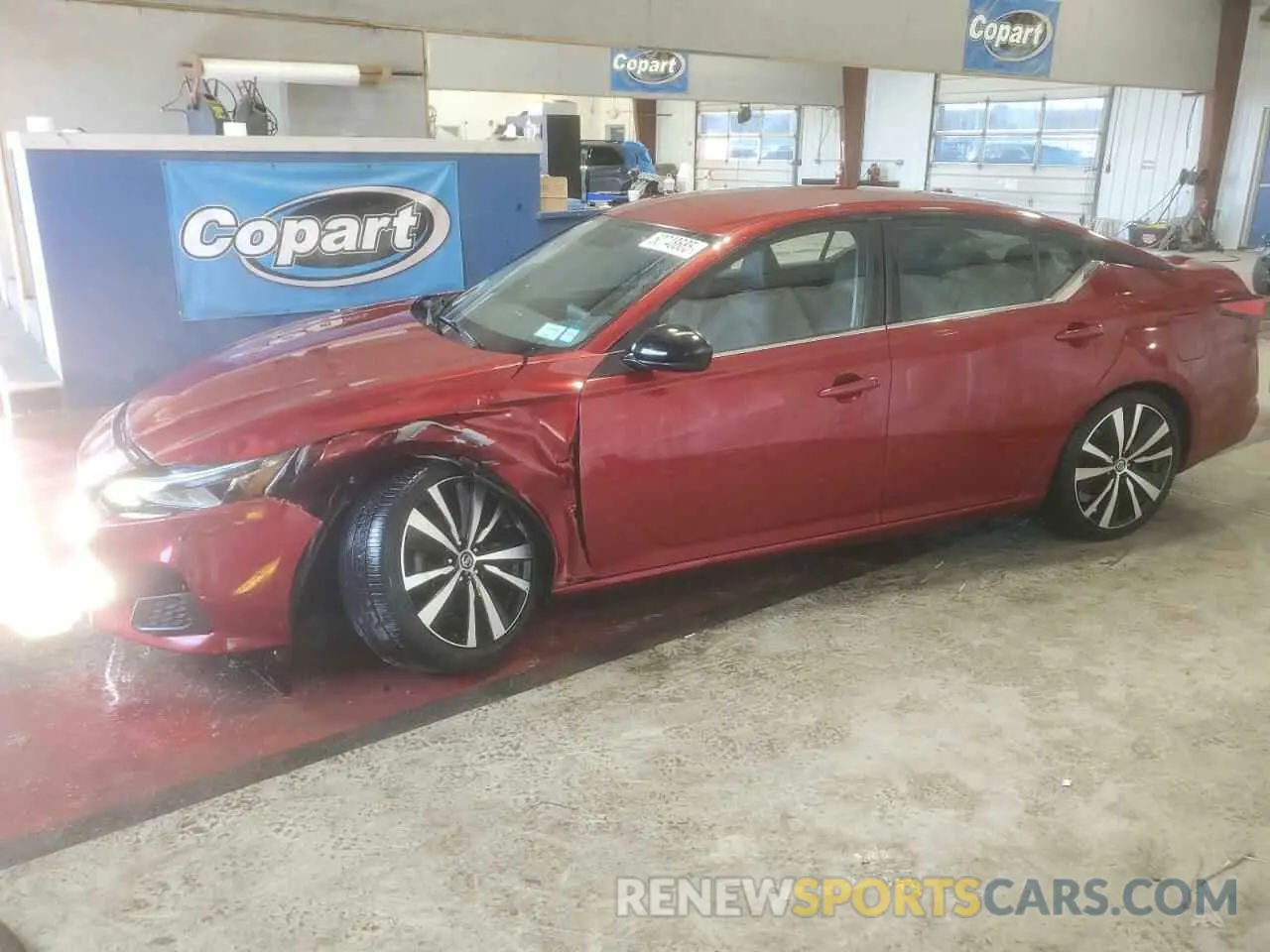 1 Photograph of a damaged car 1N4BL4CV1KC170194 NISSAN ALTIMA 2019