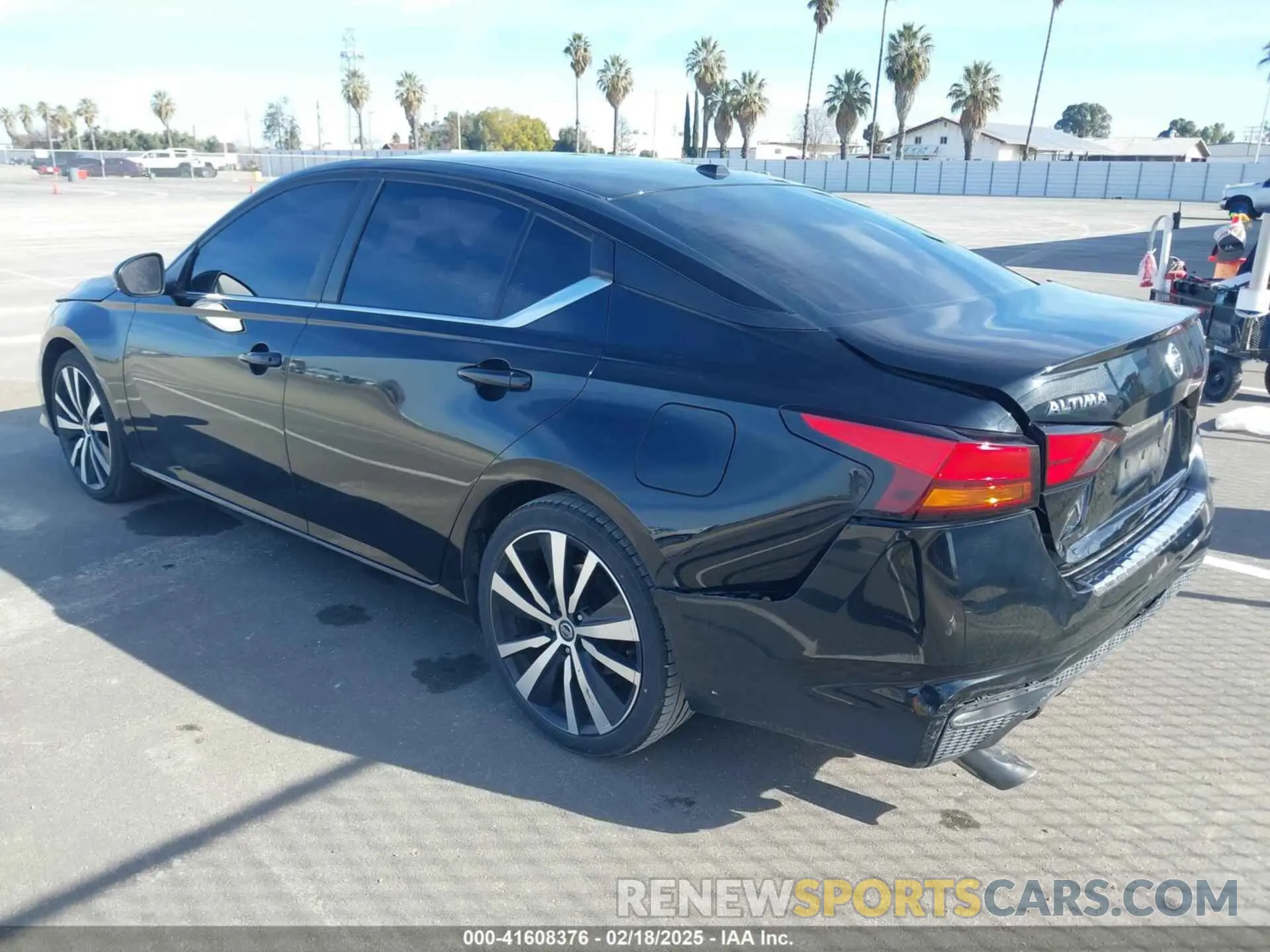 3 Photograph of a damaged car 1N4BL4CV1KC178554 NISSAN ALTIMA 2019