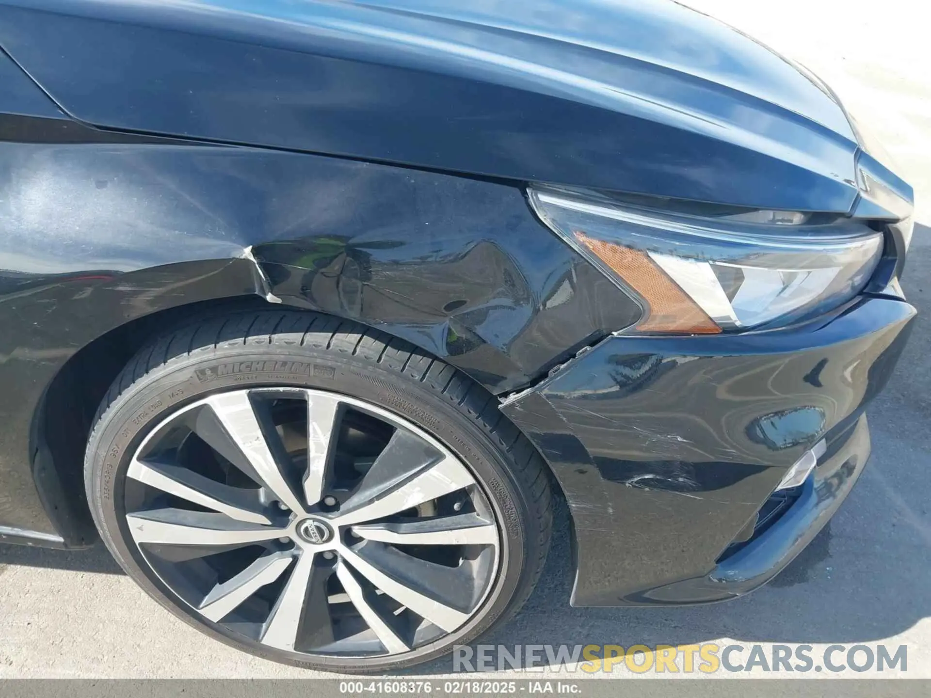 6 Photograph of a damaged car 1N4BL4CV1KC178554 NISSAN ALTIMA 2019