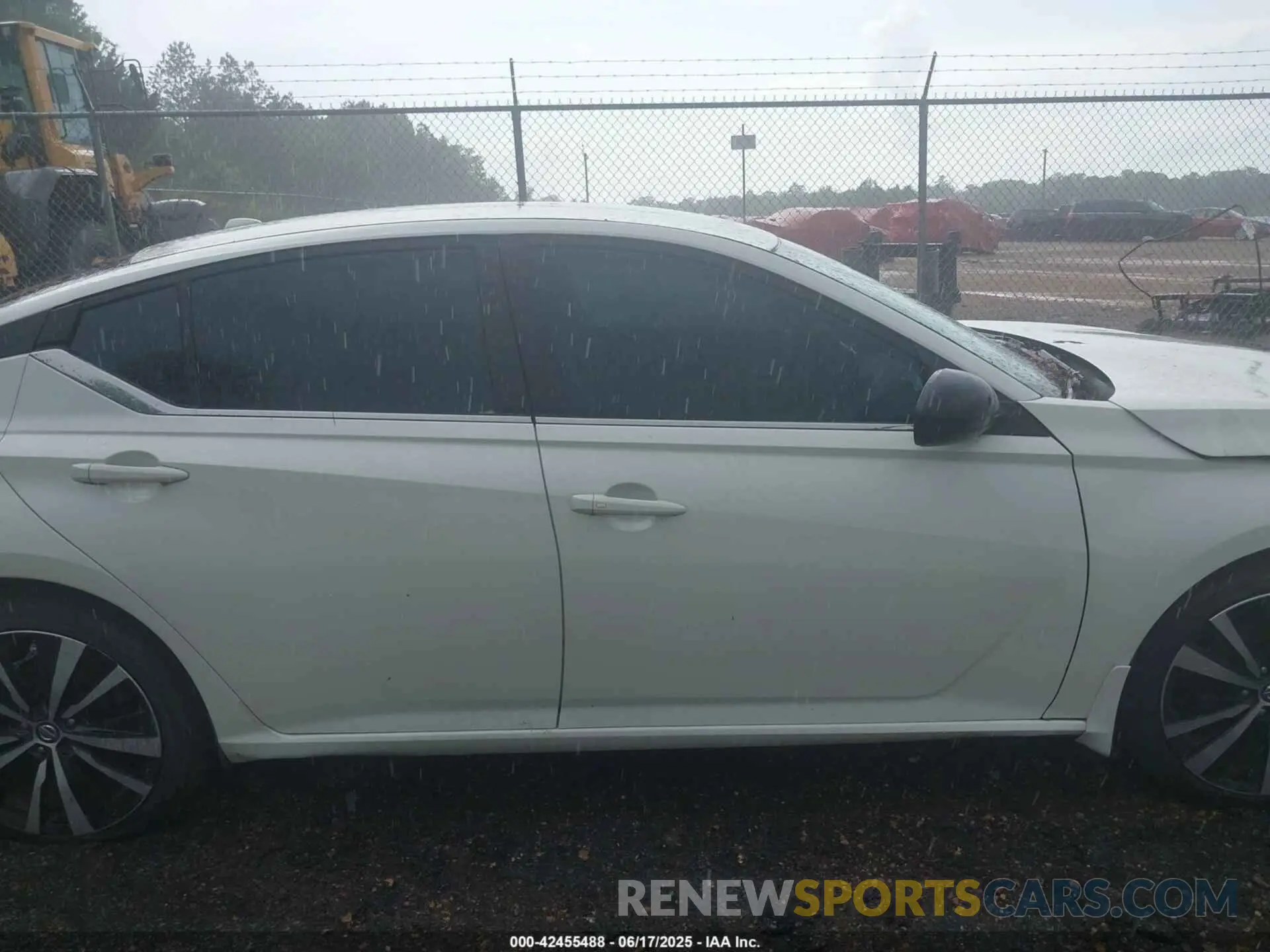 13 Photograph of a damaged car 1N4BL4CV1KC187061 NISSAN ALTIMA 2019