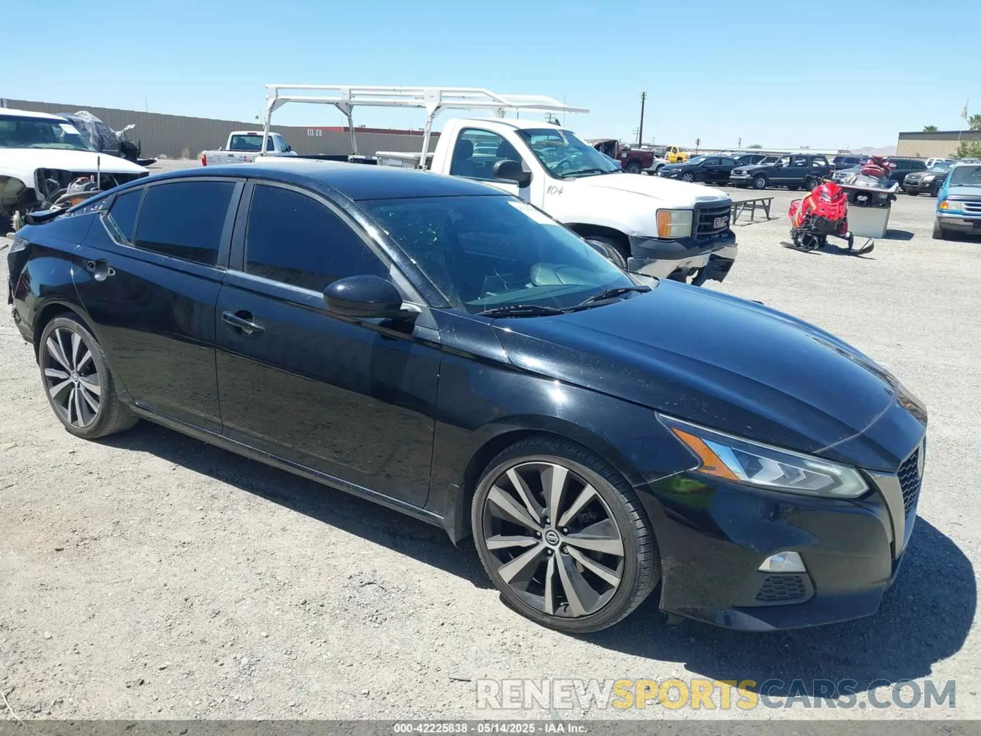 1 Photograph of a damaged car 1N4BL4CV1KC206000 NISSAN ALTIMA 2019