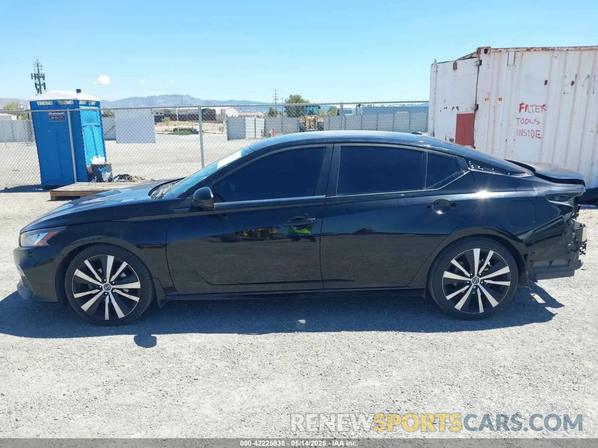 15 Photograph of a damaged car 1N4BL4CV1KC206000 NISSAN ALTIMA 2019