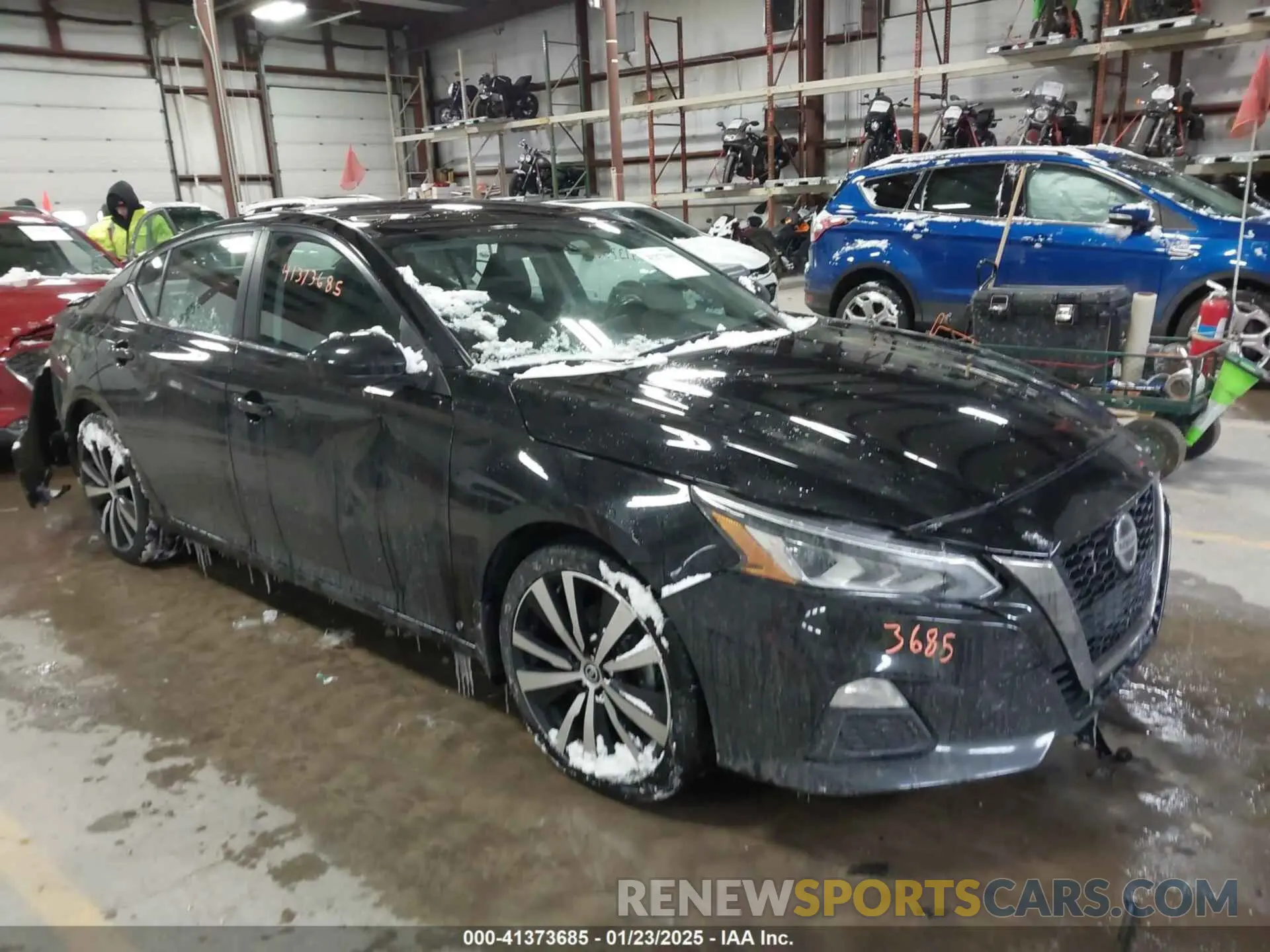 1 Photograph of a damaged car 1N4BL4CV1KN308496 NISSAN ALTIMA 2019