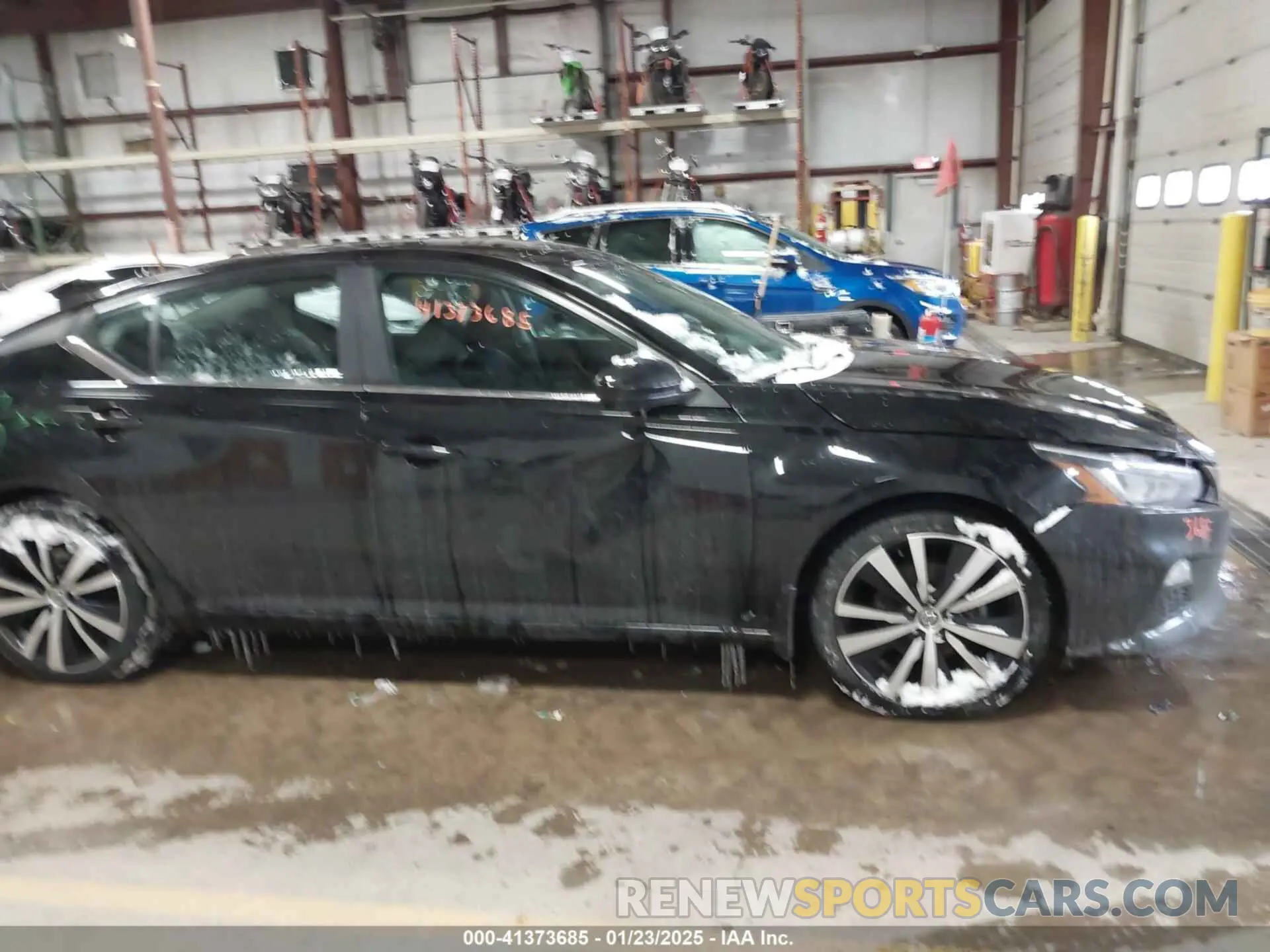 13 Photograph of a damaged car 1N4BL4CV1KN308496 NISSAN ALTIMA 2019