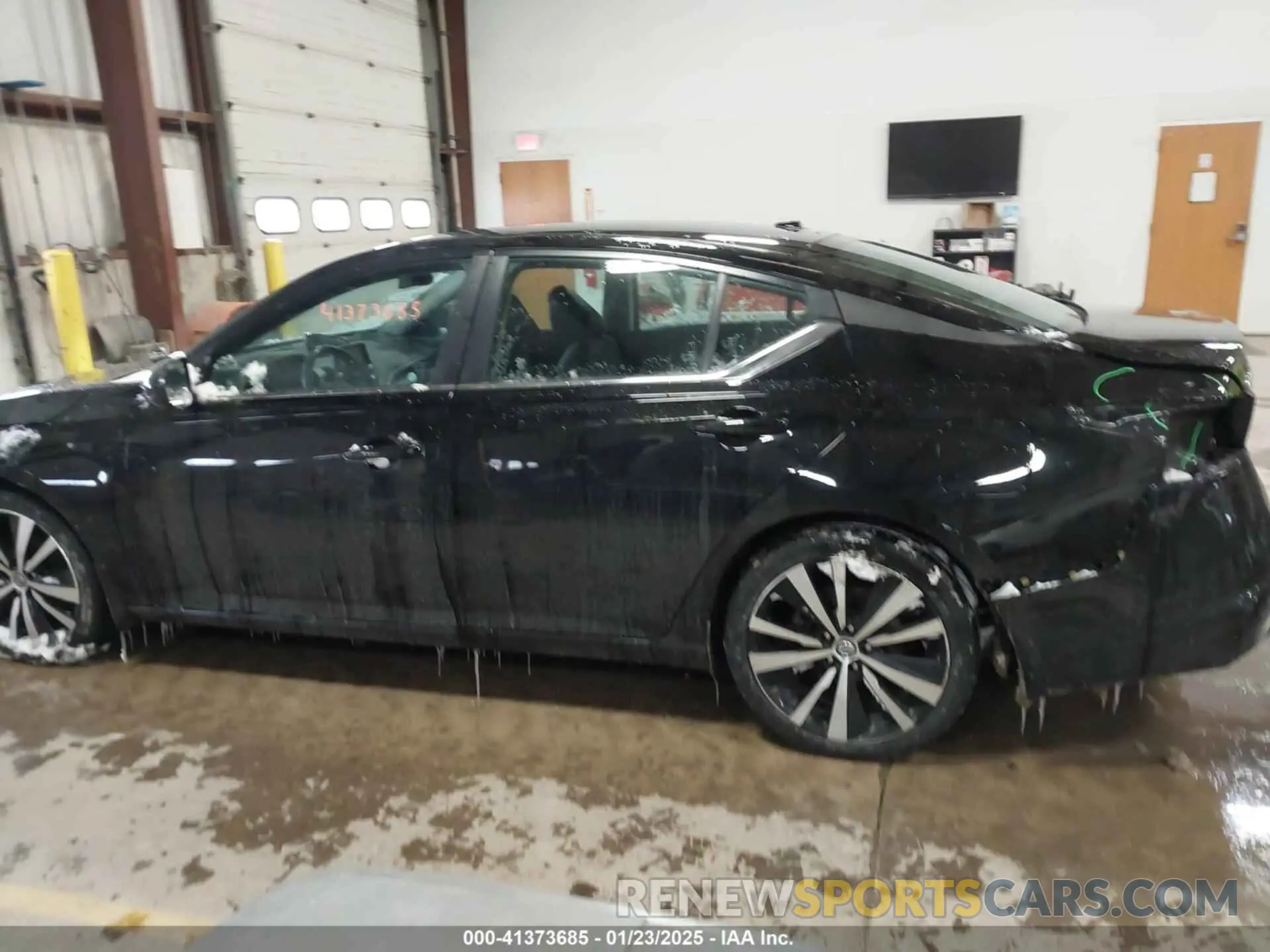14 Photograph of a damaged car 1N4BL4CV1KN308496 NISSAN ALTIMA 2019