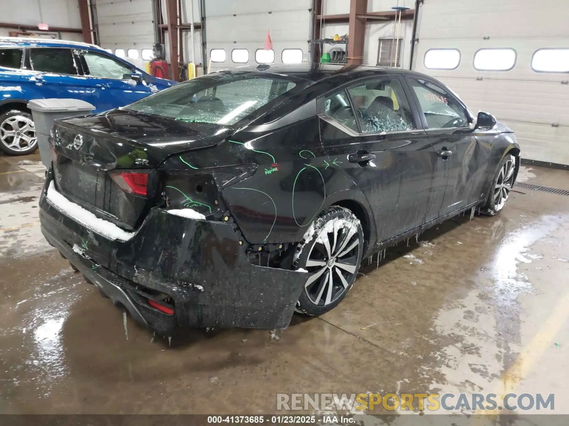 4 Photograph of a damaged car 1N4BL4CV1KN308496 NISSAN ALTIMA 2019