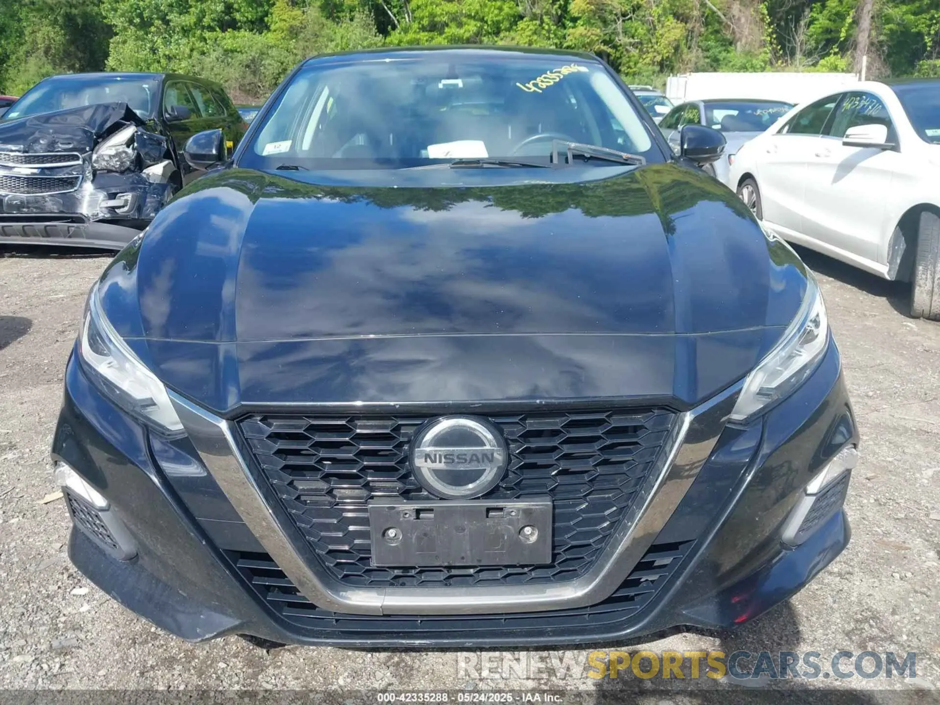 12 Photograph of a damaged car 1N4BL4CV1KN318400 NISSAN ALTIMA 2019