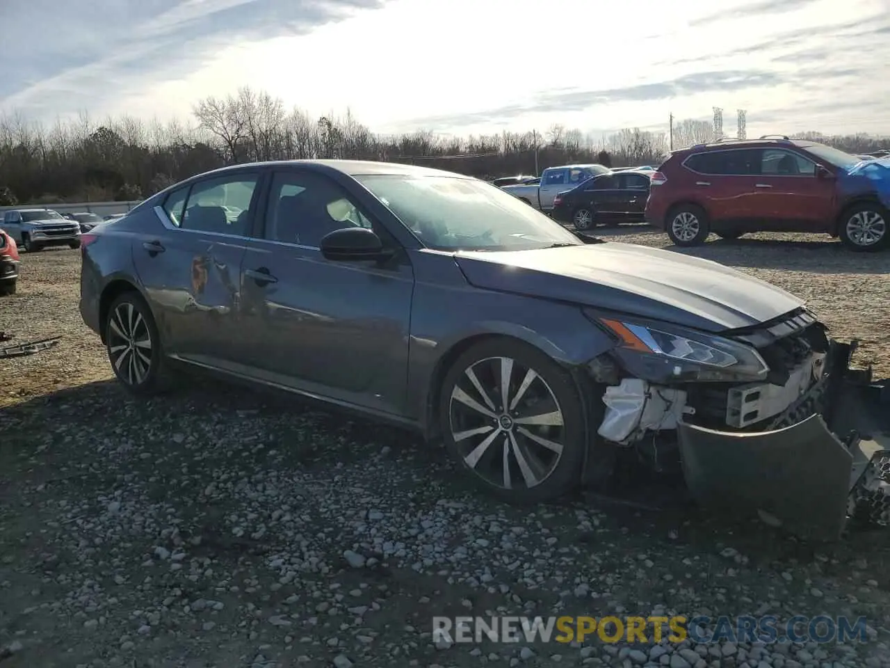 4 Photograph of a damaged car 1N4BL4CV1KN323452 NISSAN ALTIMA 2019