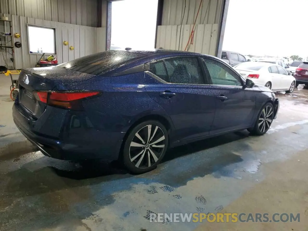 3 Photograph of a damaged car 1N4BL4CV1KN323712 NISSAN ALTIMA 2019