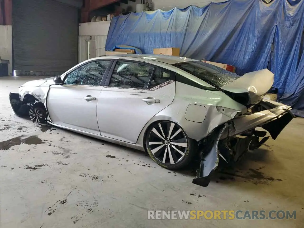 2 Photograph of a damaged car 1N4BL4CV2KC102986 NISSAN ALTIMA 2019
