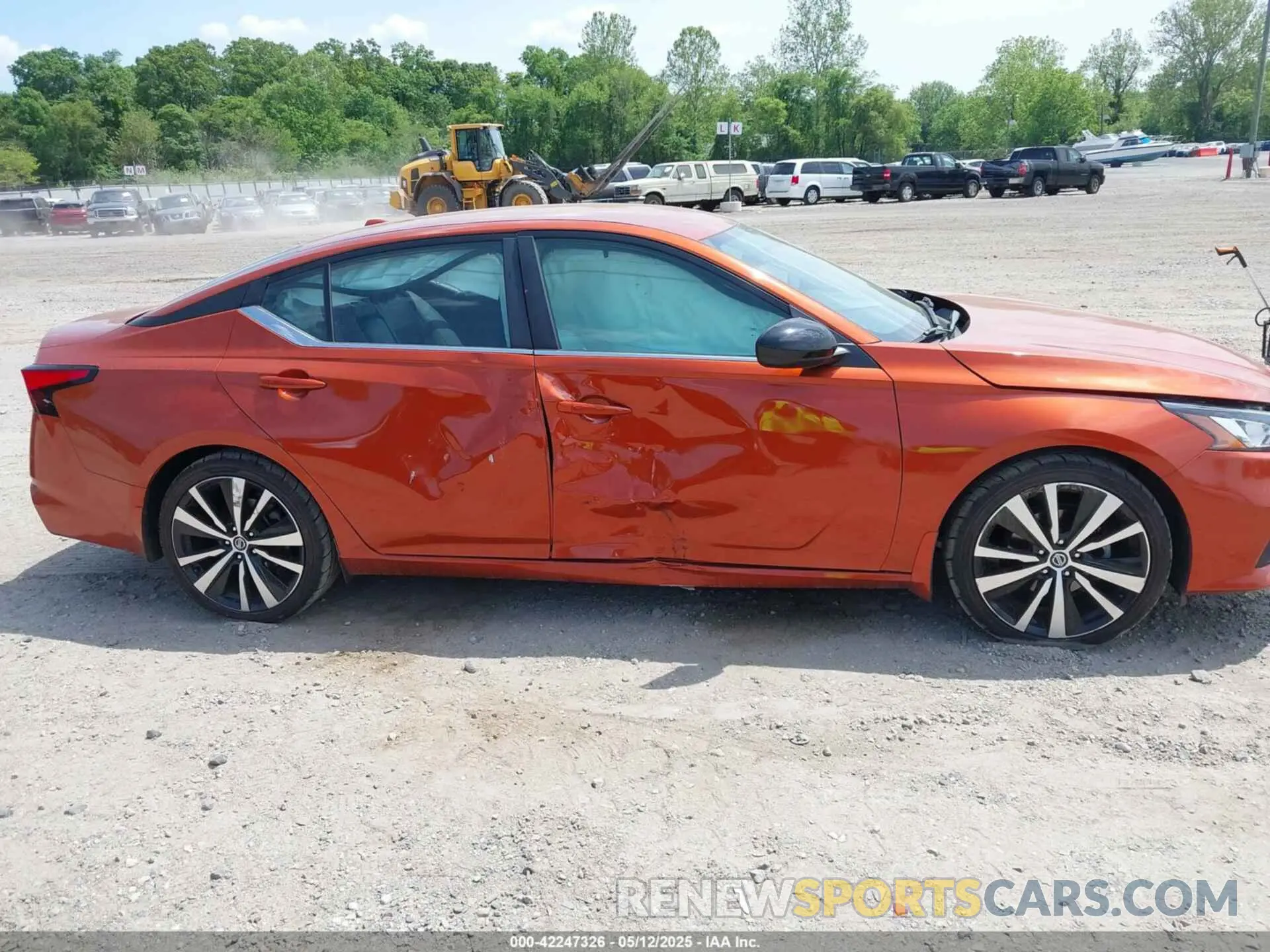 13 Photograph of a damaged car 1N4BL4CV2KC103510 NISSAN ALTIMA 2019