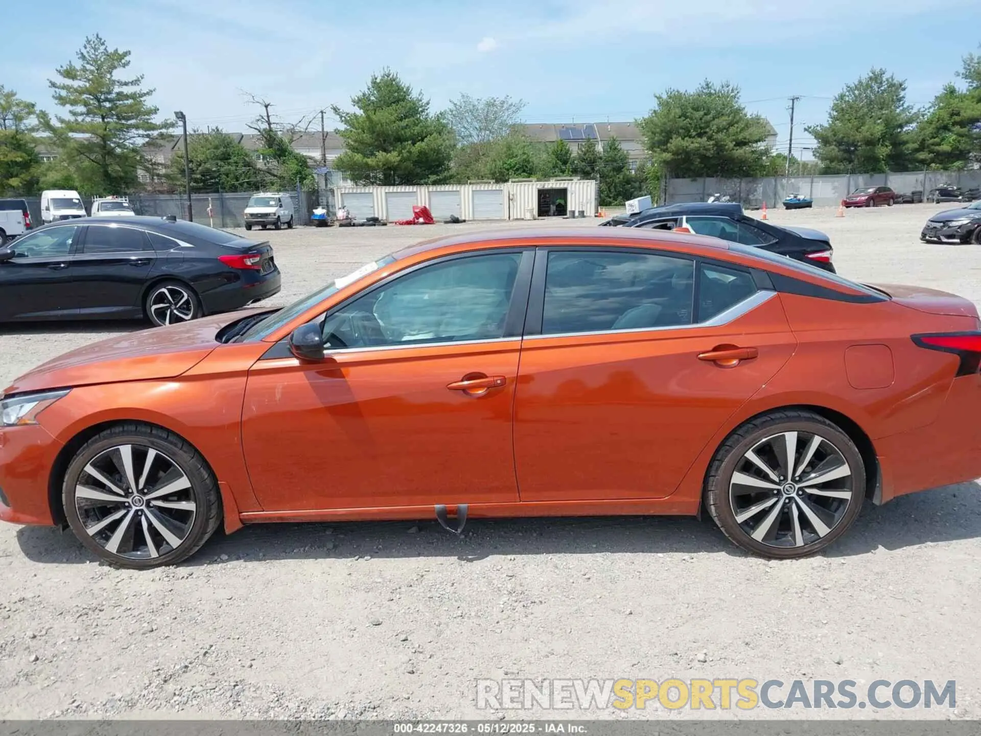 14 Photograph of a damaged car 1N4BL4CV2KC103510 NISSAN ALTIMA 2019