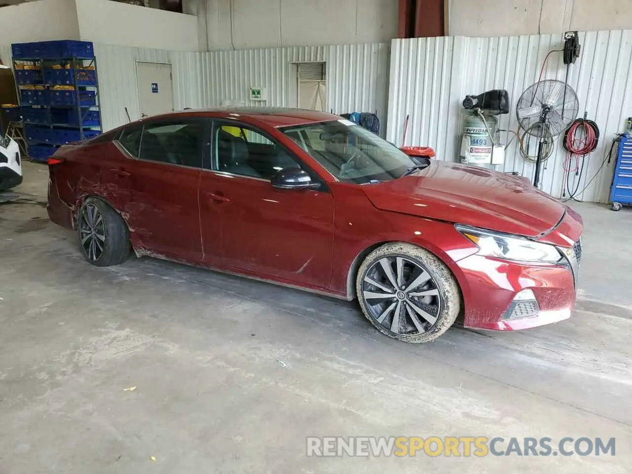 4 Photograph of a damaged car 1N4BL4CV2KC120176 NISSAN ALTIMA 2019