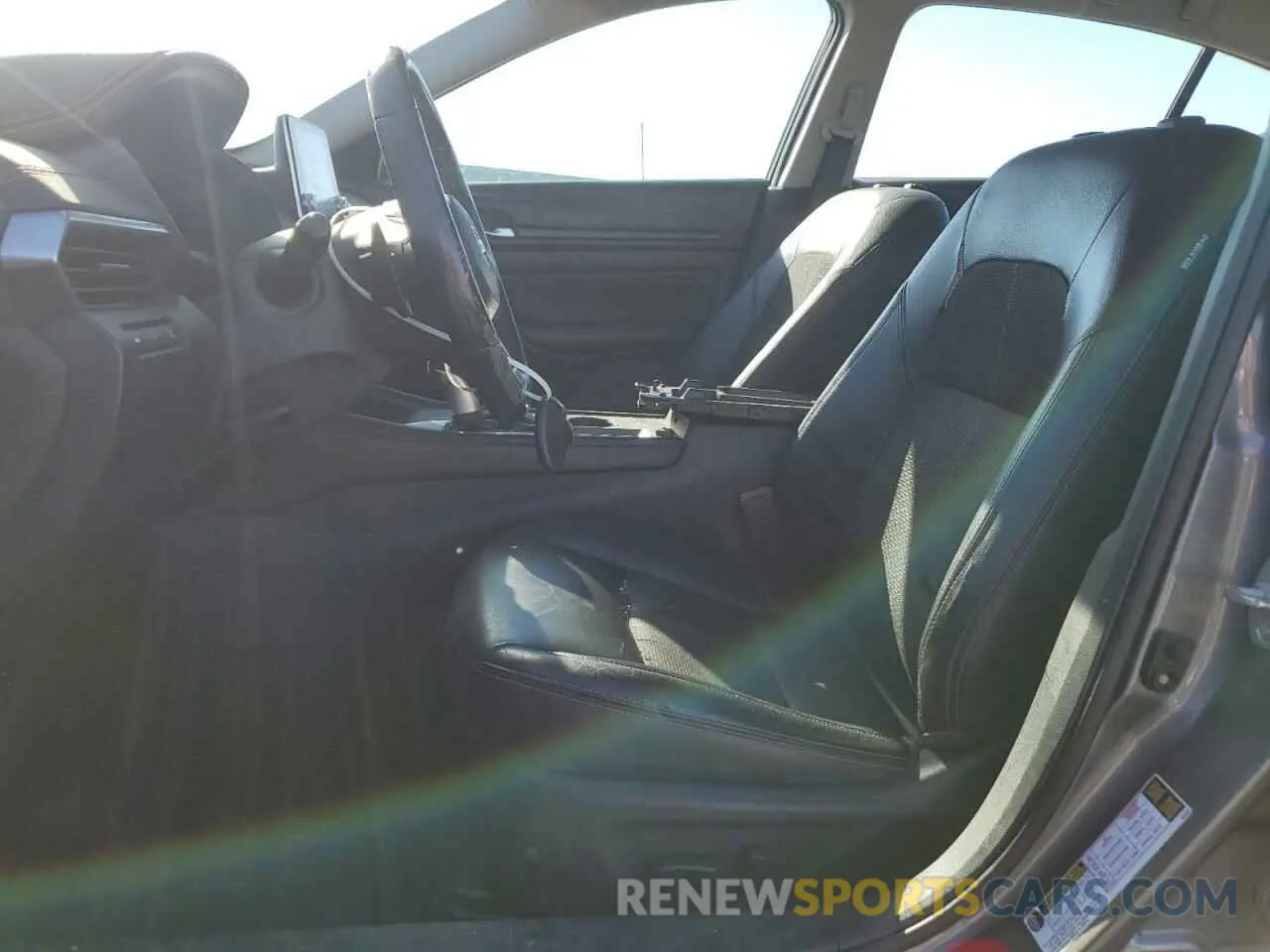 7 Photograph of a damaged car 1N4BL4CV2KC121344 NISSAN ALTIMA 2019