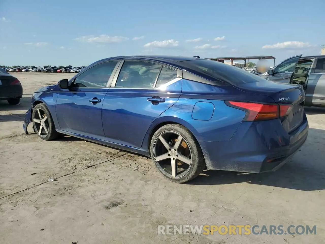 2 Photograph of a damaged car 1N4BL4CV2KC134210 NISSAN ALTIMA 2019