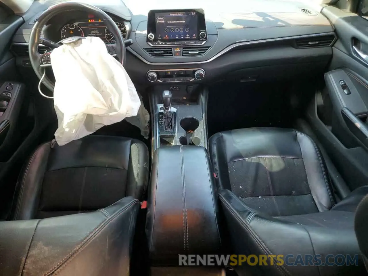 8 Photograph of a damaged car 1N4BL4CV2KC157583 NISSAN ALTIMA 2019