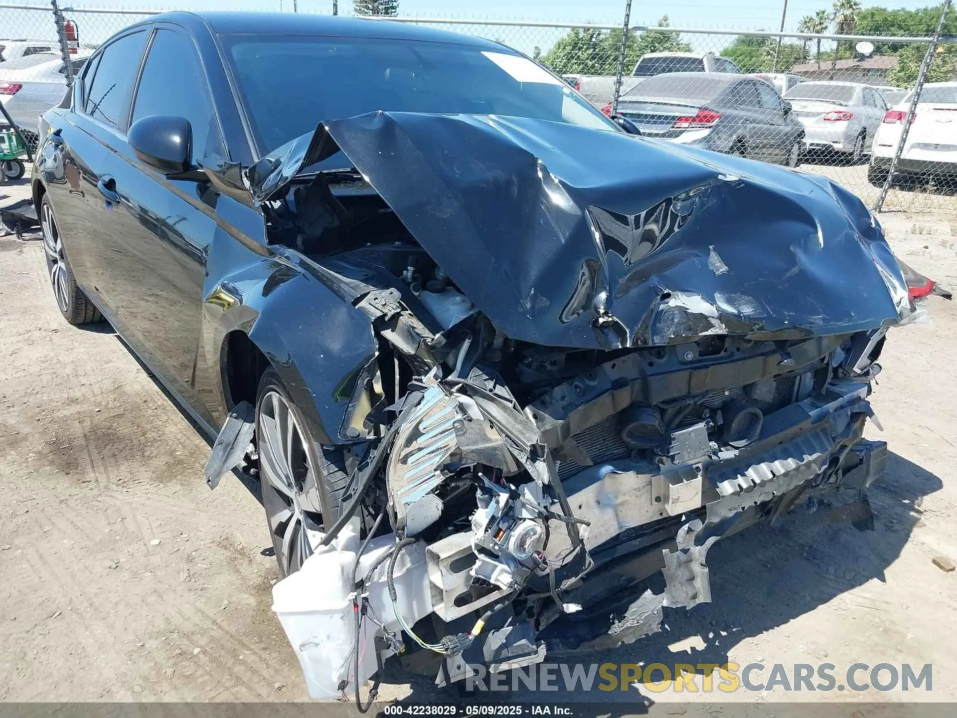 6 Photograph of a damaged car 1N4BL4CV2KC160757 NISSAN ALTIMA 2019
