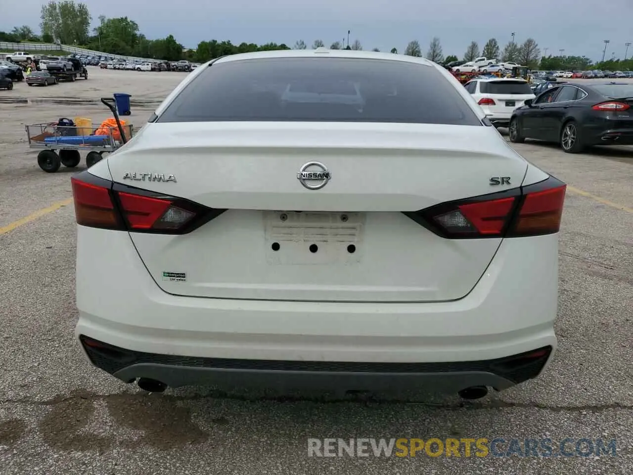 6 Photograph of a damaged car 1N4BL4CV2KC177476 NISSAN ALTIMA 2019