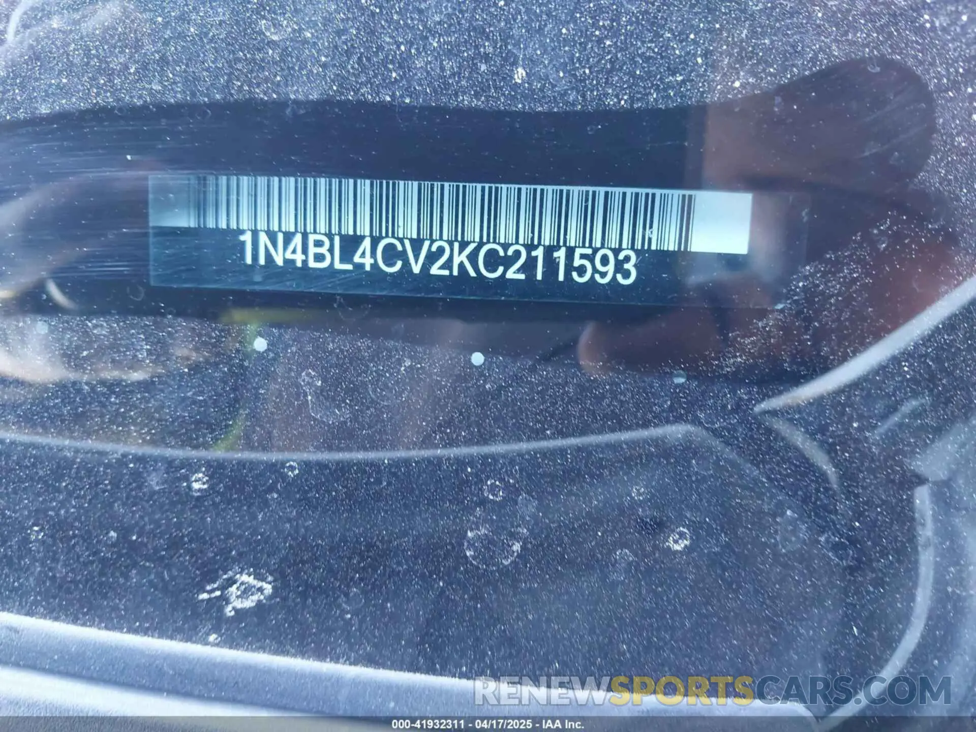 17 Photograph of a damaged car 1N4BL4CV2KC211593 NISSAN ALTIMA 2019