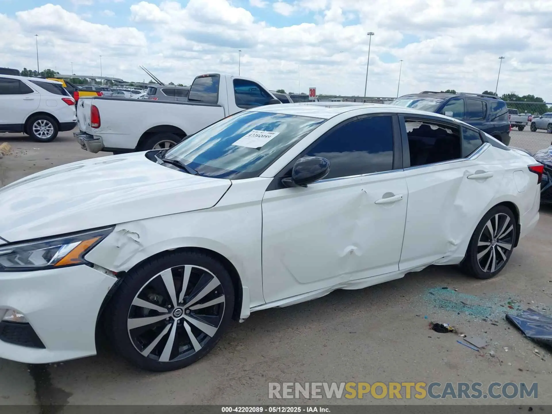 6 Photograph of a damaged car 1N4BL4CV2KN309687 NISSAN ALTIMA 2019