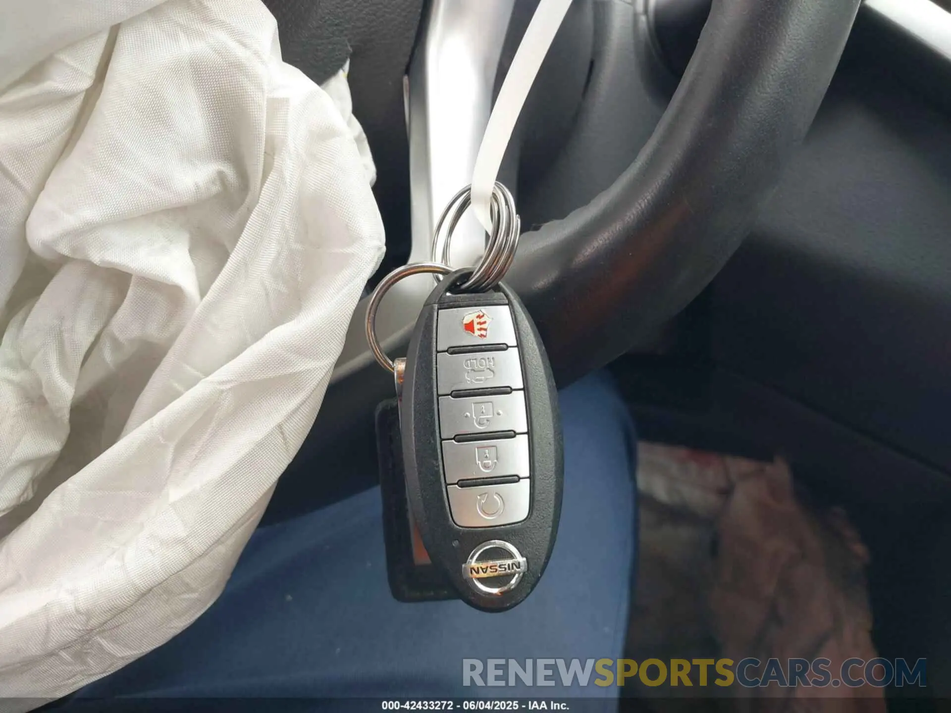 11 Photograph of a damaged car 1N4BL4CV2KN319622 NISSAN ALTIMA 2019