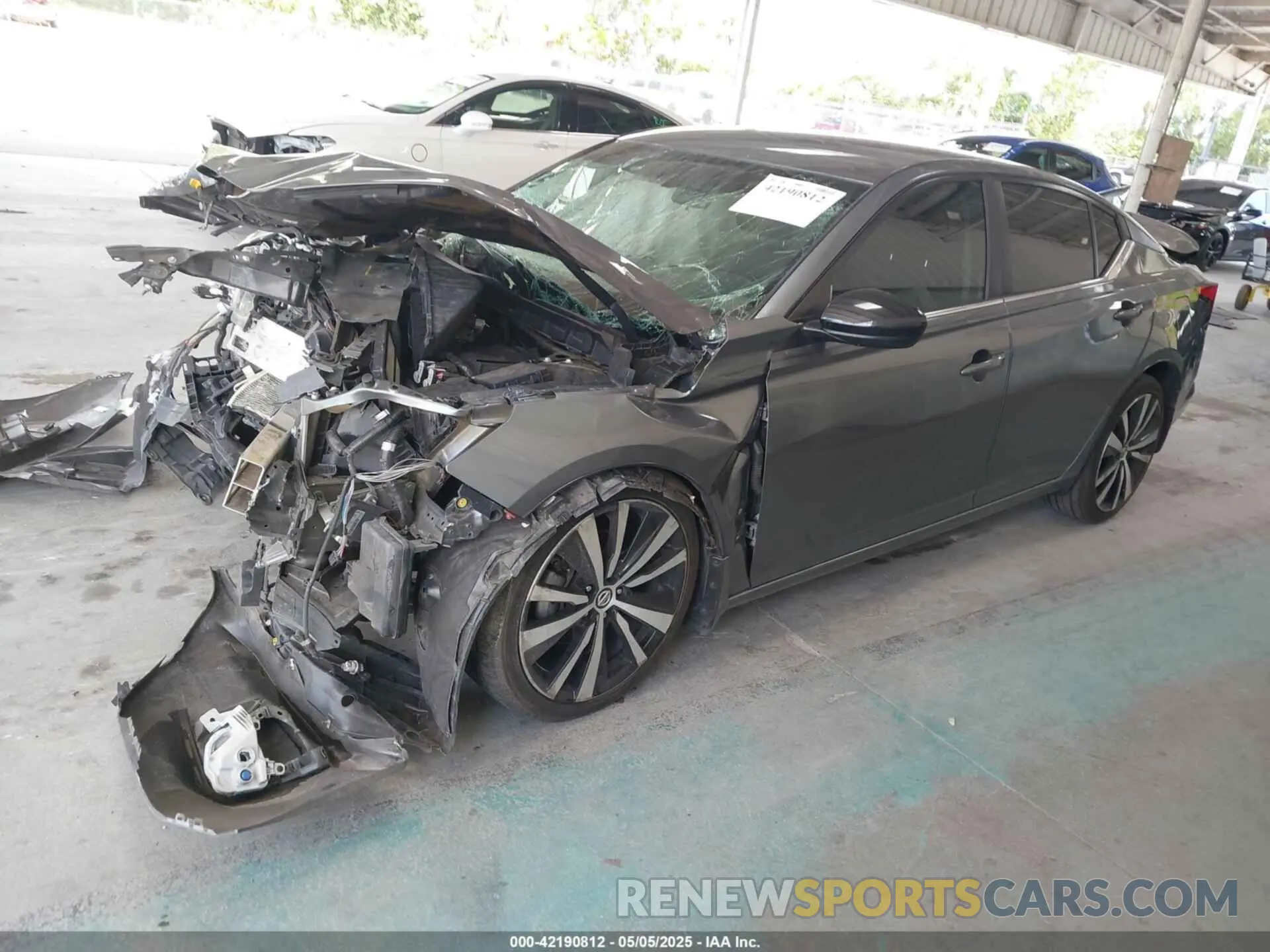 2 Photograph of a damaged car 1N4BL4CV2KN328871 NISSAN ALTIMA 2019