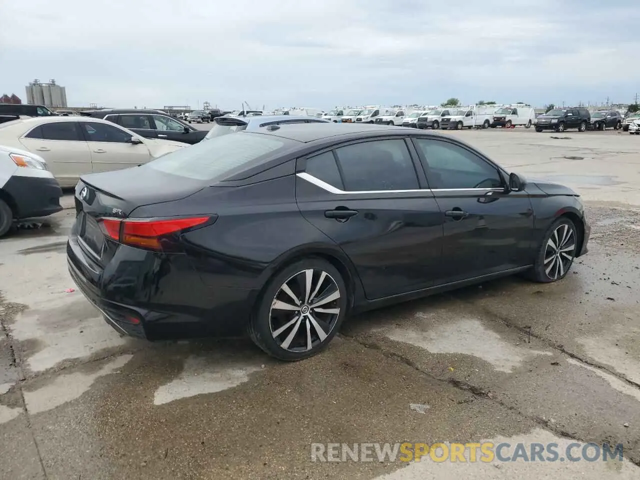 3 Photograph of a damaged car 1N4BL4CV3KC113009 NISSAN ALTIMA 2019