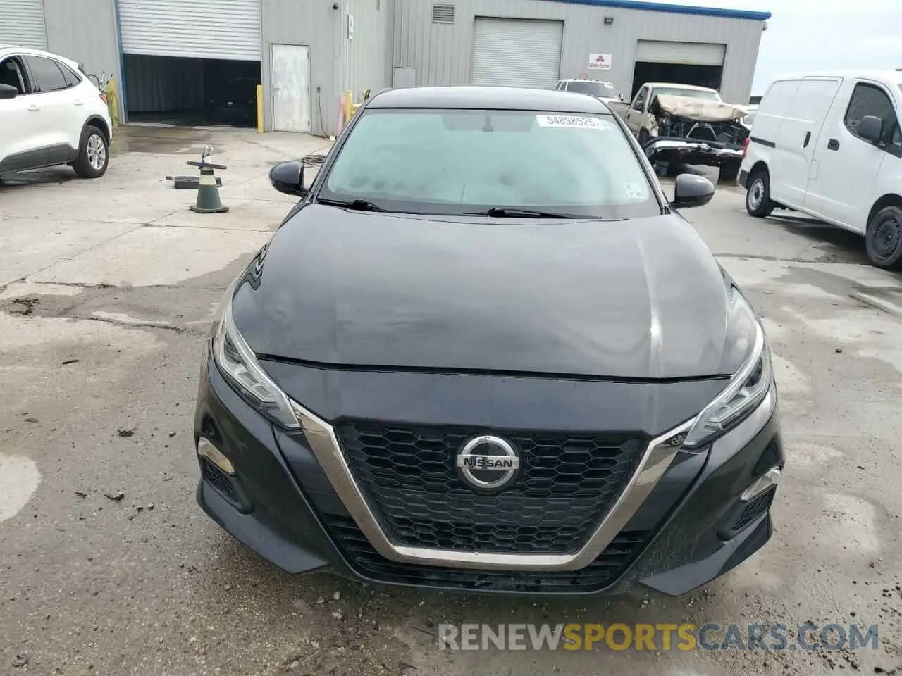 5 Photograph of a damaged car 1N4BL4CV3KC113009 NISSAN ALTIMA 2019