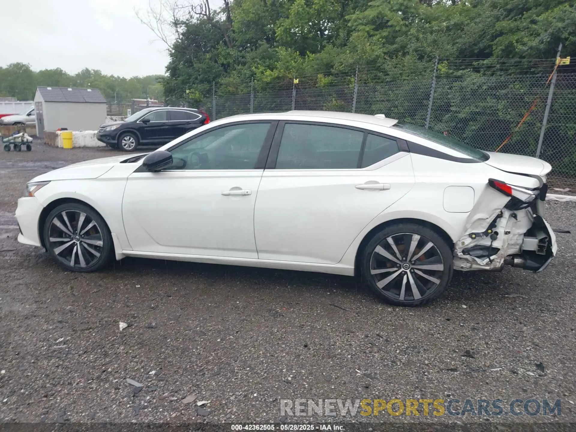 14 Photograph of a damaged car 1N4BL4CV3KC125984 NISSAN ALTIMA 2019