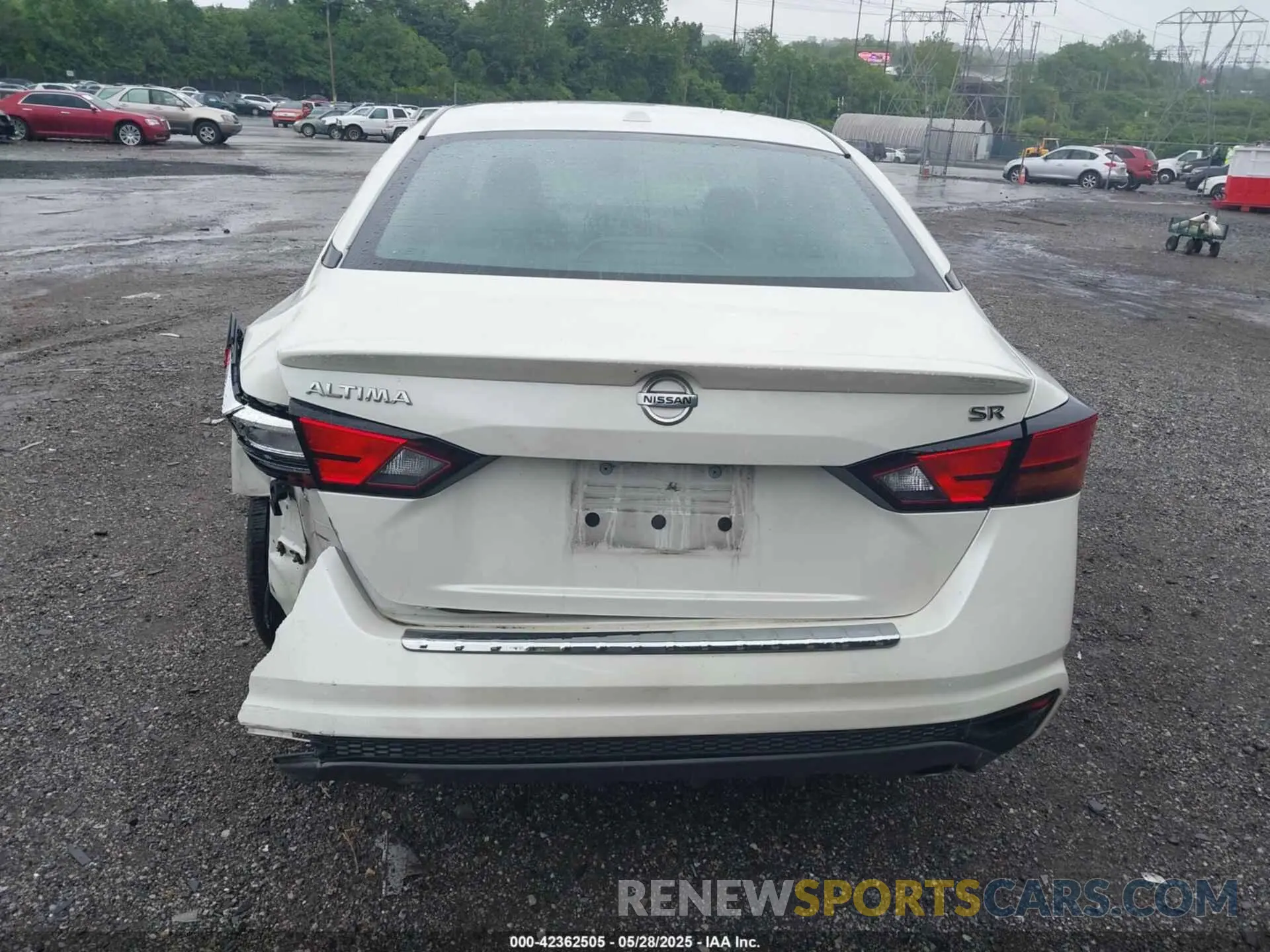 16 Photograph of a damaged car 1N4BL4CV3KC125984 NISSAN ALTIMA 2019