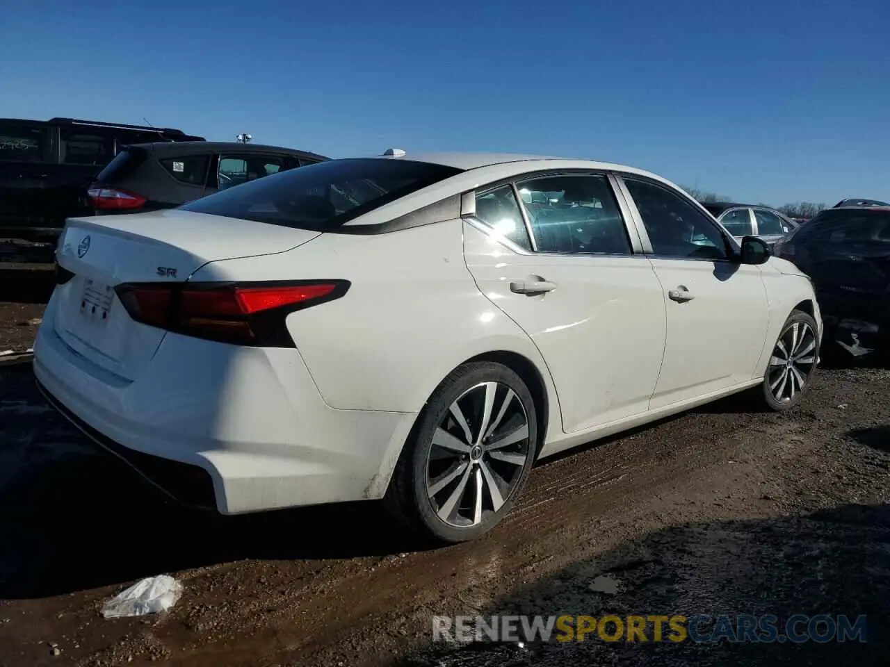 3 Photograph of a damaged car 1N4BL4CV3KC152702 NISSAN ALTIMA 2019