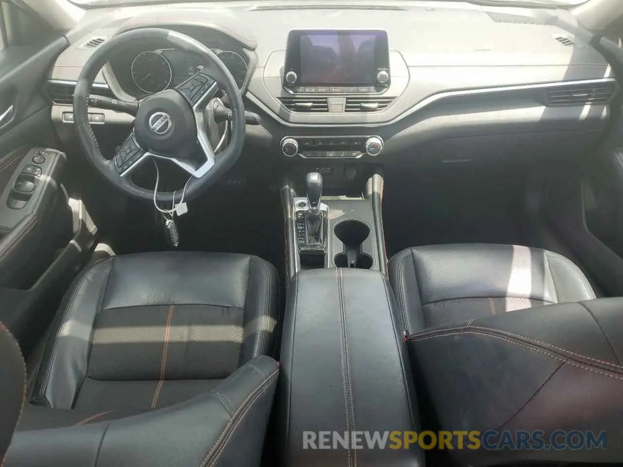 8 Photograph of a damaged car 1N4BL4CV3KC165627 NISSAN ALTIMA 2019