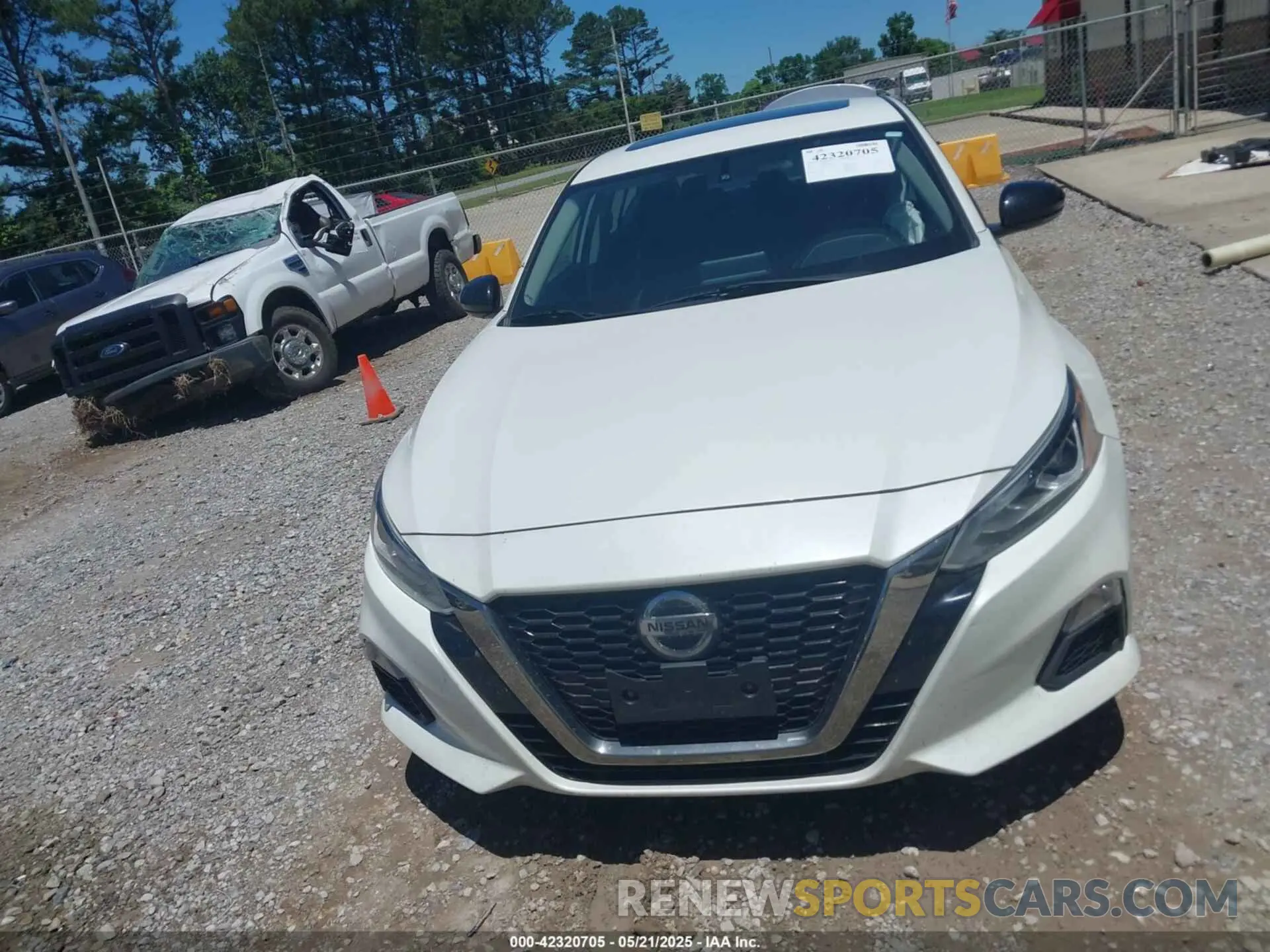 12 Photograph of a damaged car 1N4BL4CV3KC167698 NISSAN ALTIMA 2019
