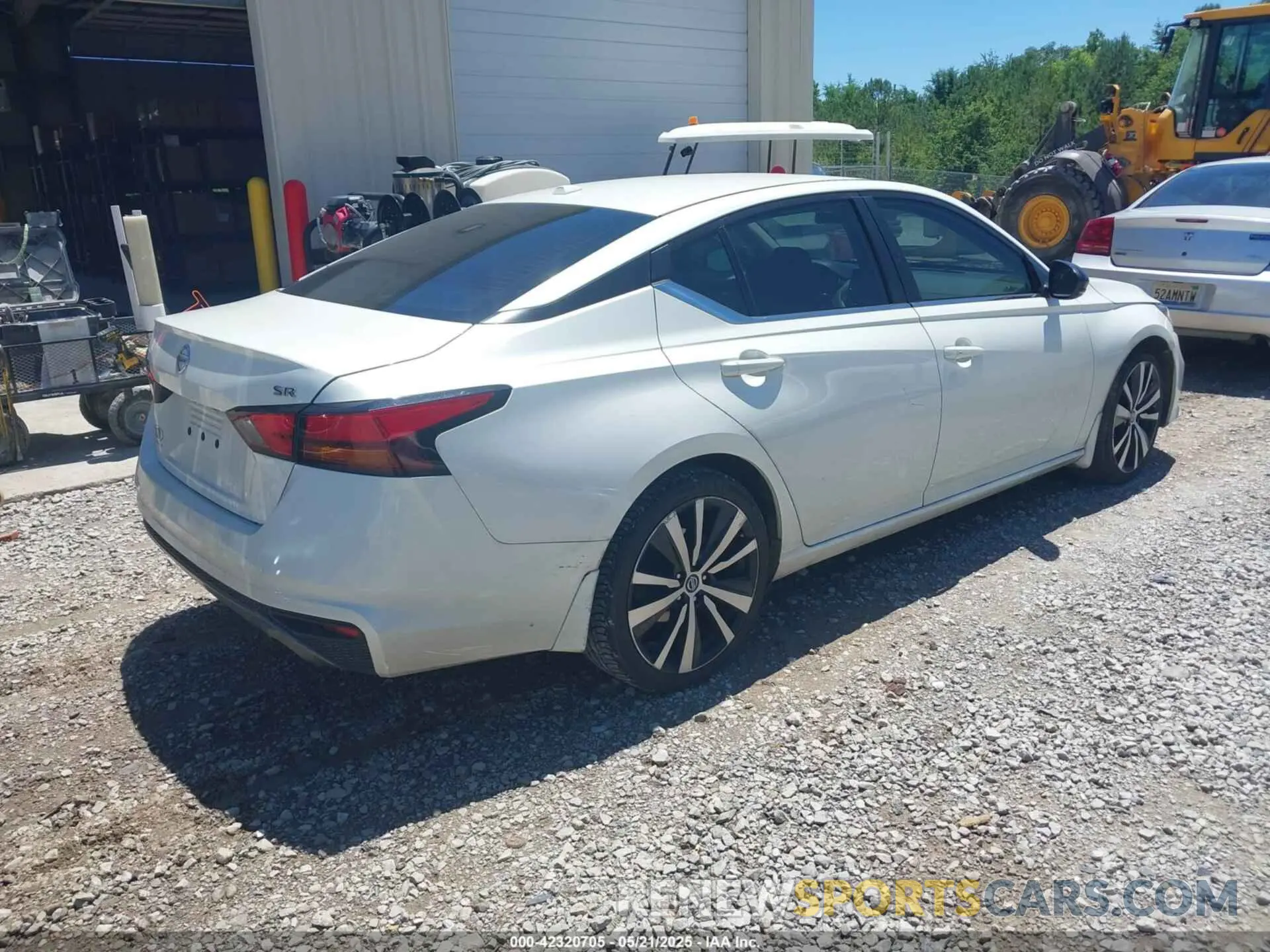 4 Photograph of a damaged car 1N4BL4CV3KC167698 NISSAN ALTIMA 2019