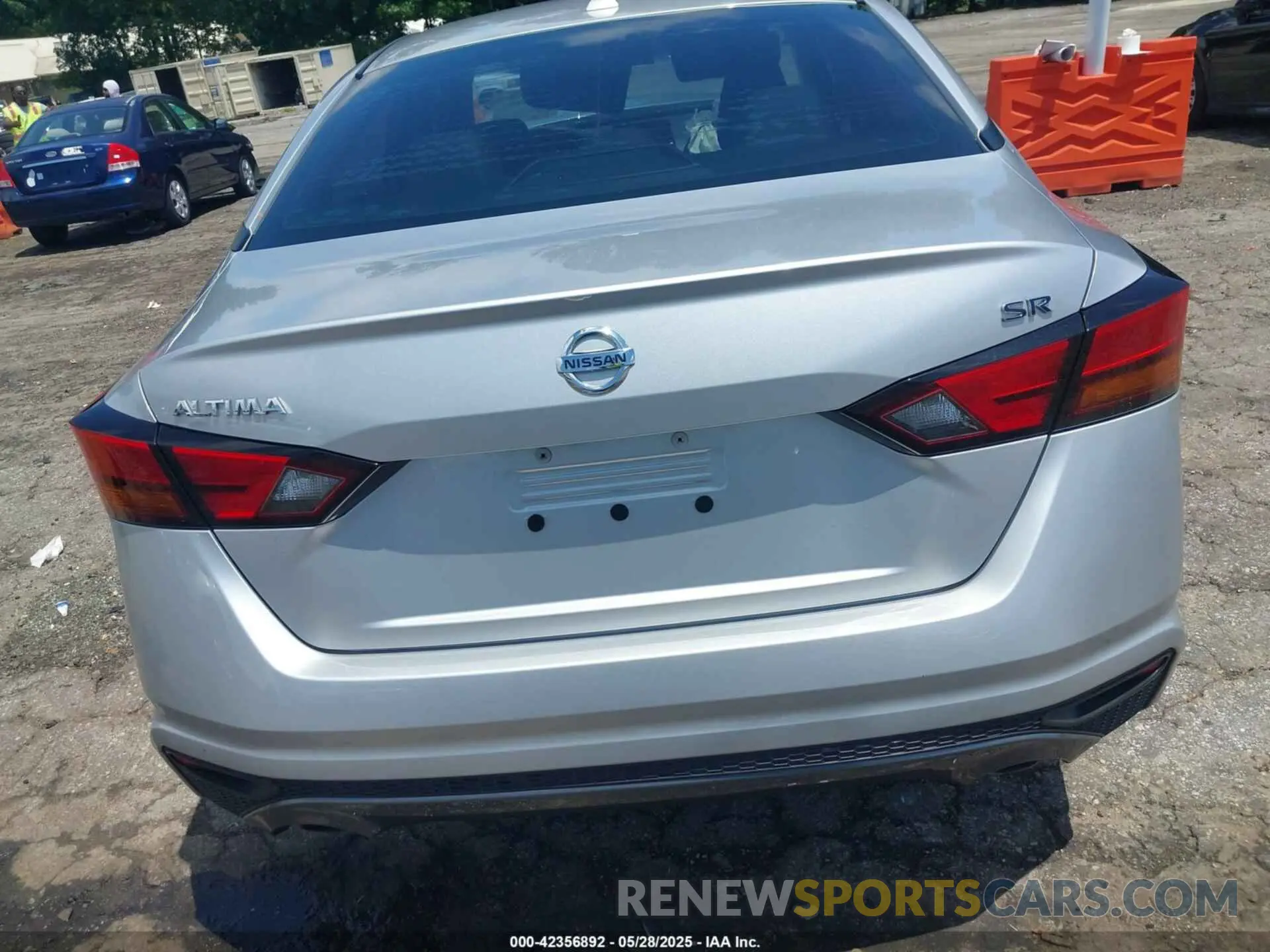 16 Photograph of a damaged car 1N4BL4CV3KC183089 NISSAN ALTIMA 2019