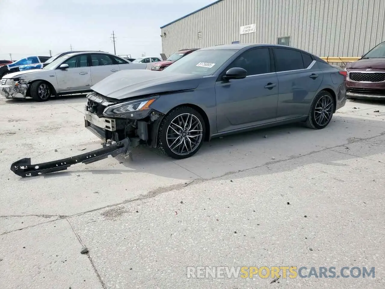 1 Photograph of a damaged car 1N4BL4CV3KC256462 NISSAN ALTIMA 2019