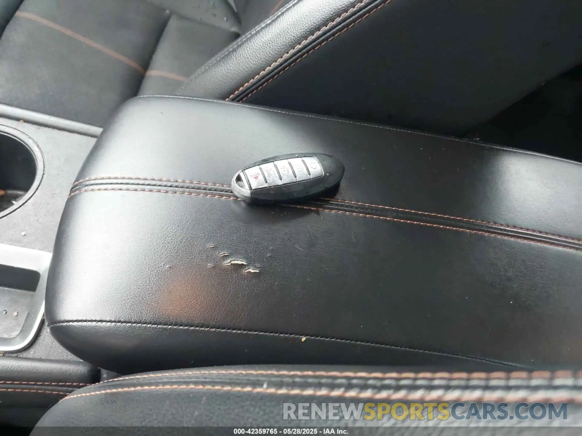 11 Photograph of a damaged car 1N4BL4CV3KC256526 NISSAN ALTIMA 2019