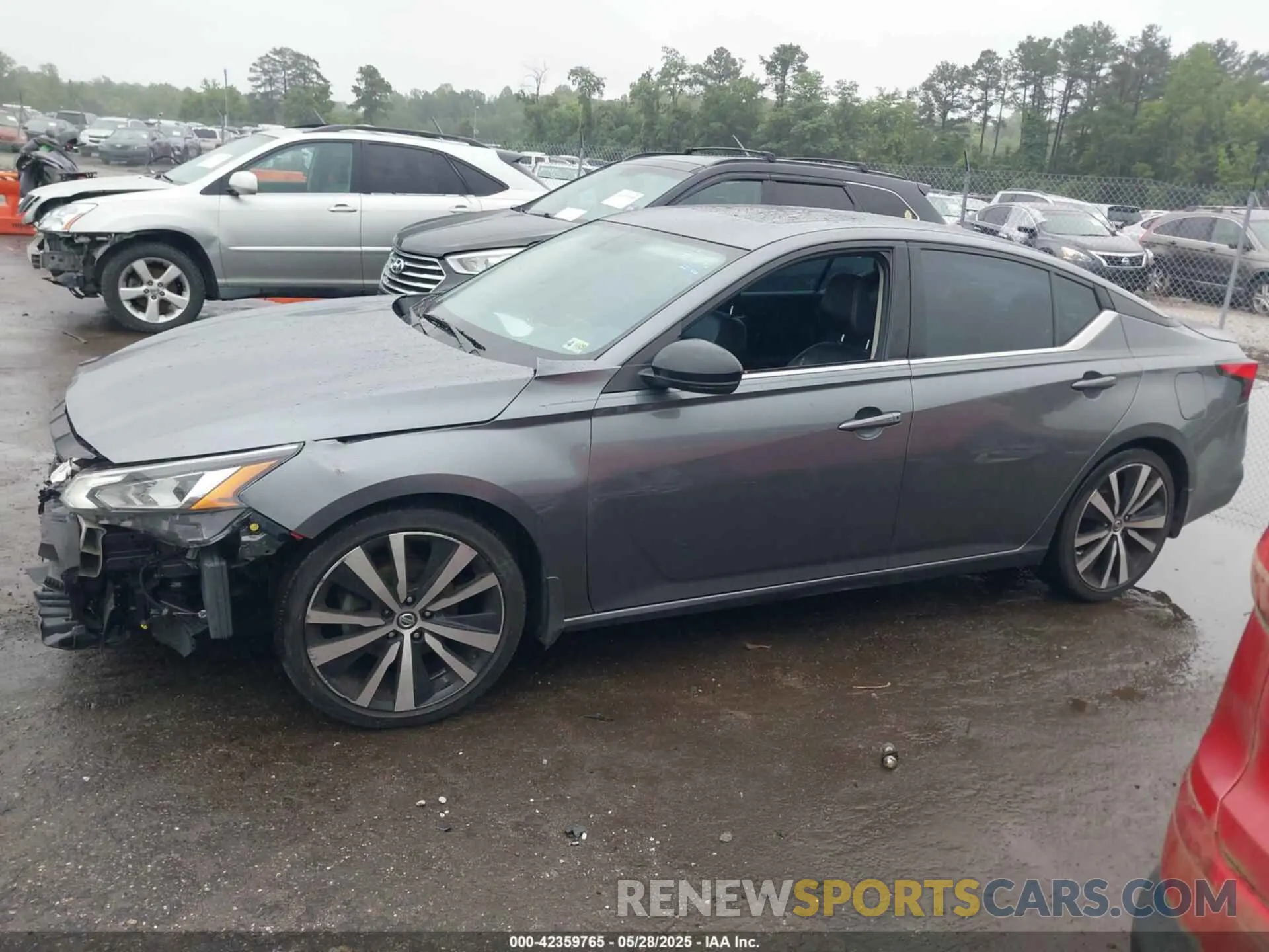 14 Photograph of a damaged car 1N4BL4CV3KC256526 NISSAN ALTIMA 2019